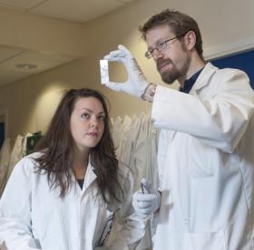 photo of researchers in lab